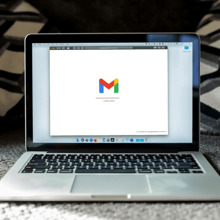 How to write emails that win (and keep) clients